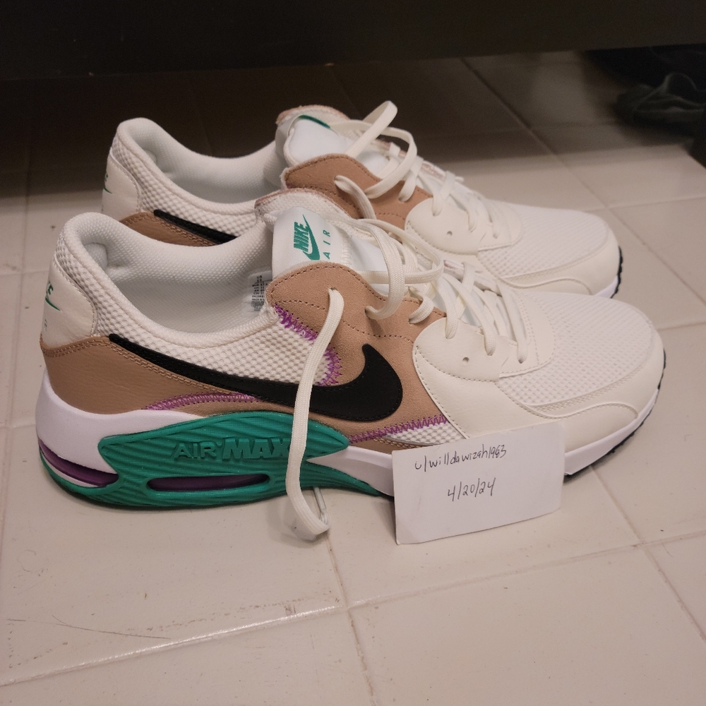 Nike AIR MAX SIZE 13 Brand New